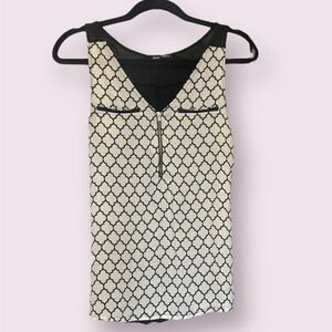 Express Piped Hudson Zipper V-Neck Tank, Black & White Patterned